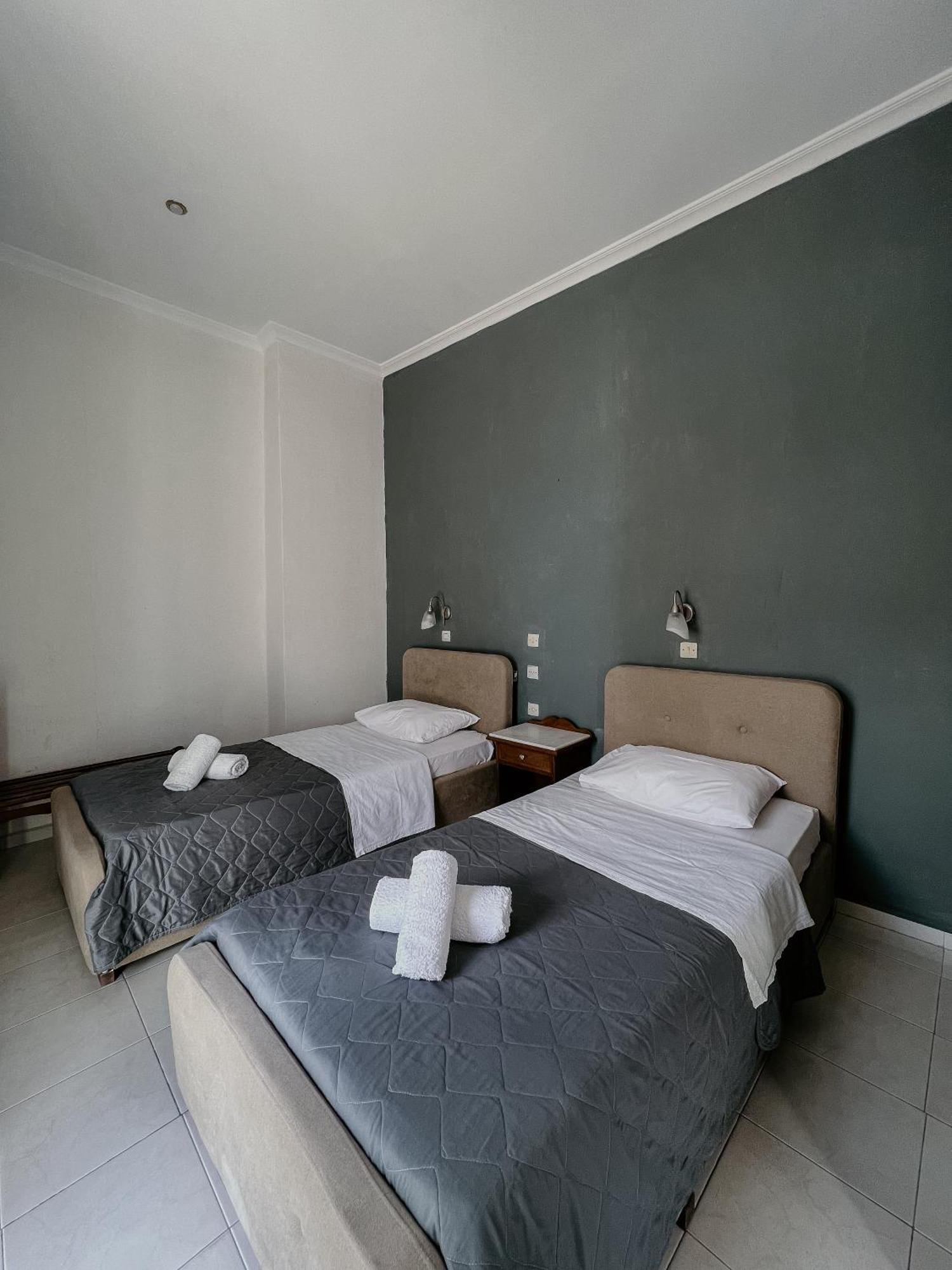Hotel Thirasia Fira  Zimmer foto